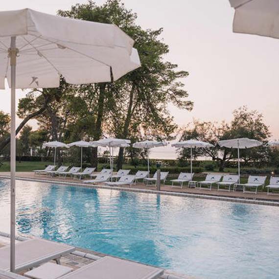 Hotel-club-fumination-borik-kroatien-pool